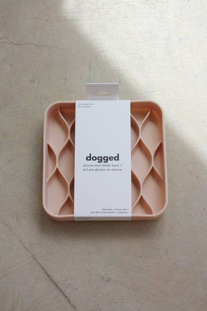 Dogged - argyle slow feeder bowl - rose water: Rose water