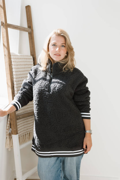 Varsity | Sherpa Half Zip: Charcoal / Busy Hockey Mom / Medium