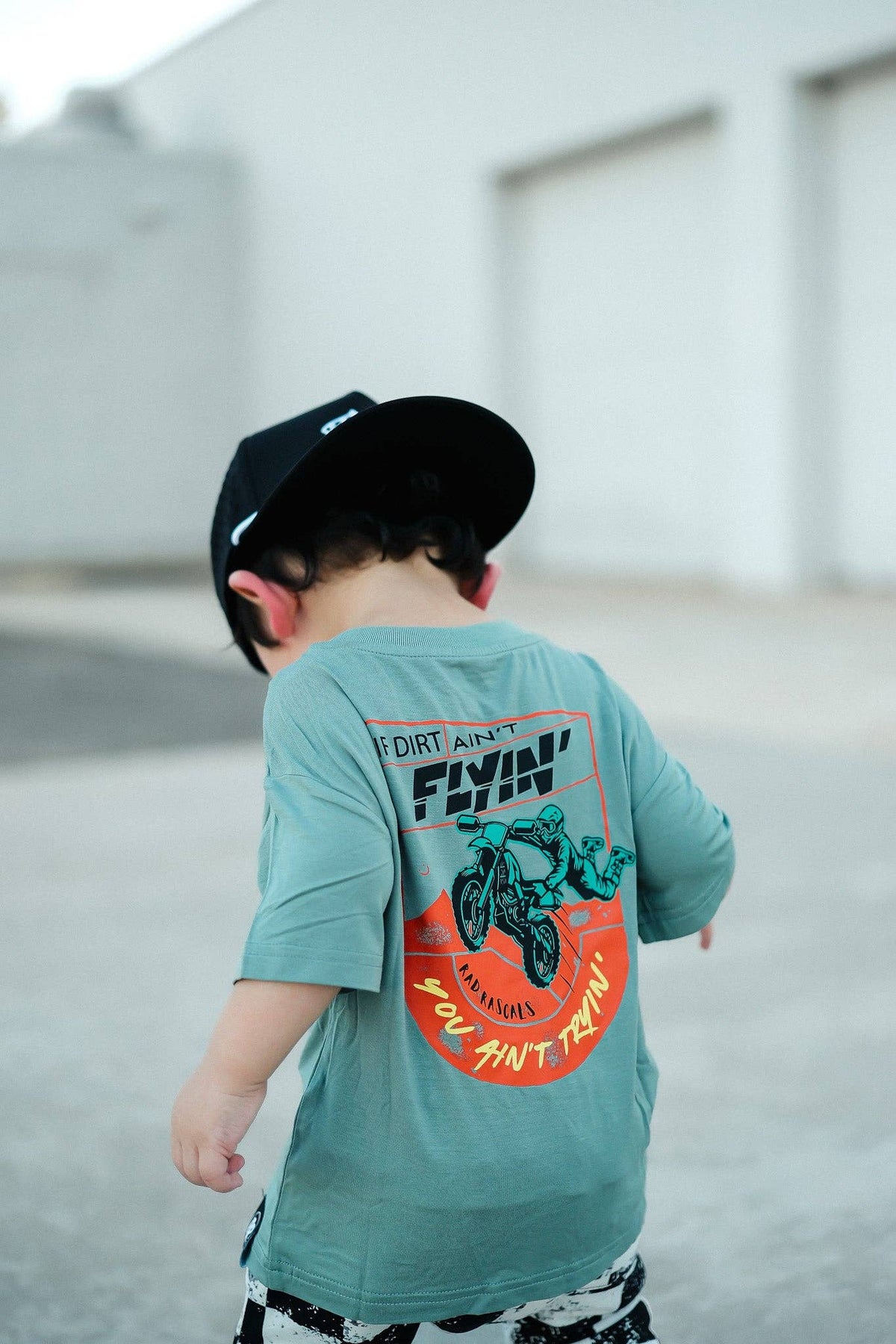 If Dirt Ain't Flyin' - T-Shirt: 4T