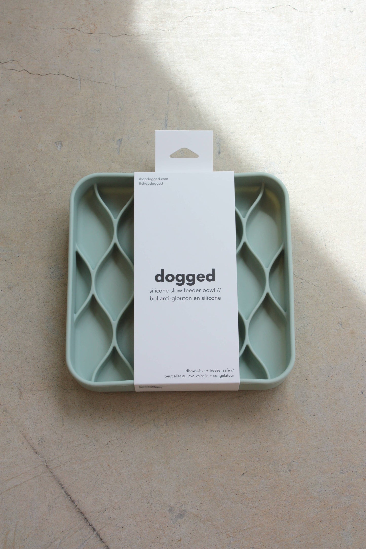 Dogged - argyle slow feeder bowl - seafoam: Seafoam