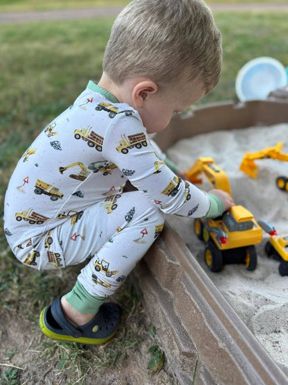 Kids Two Piece Pjs - Diggers & Movers: 4T