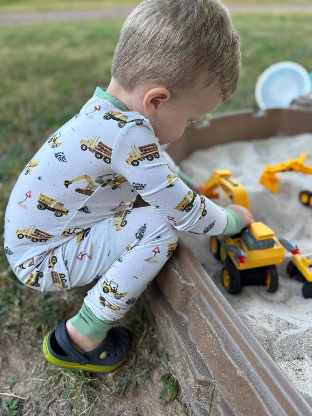 Kids Two Piece Pjs - Diggers & Movers: 3T